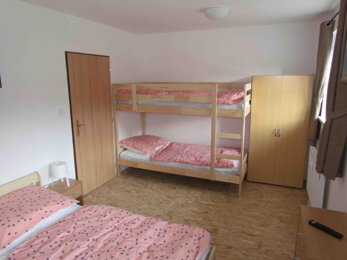 Dopravna Alzbetin Aparthotel Železná Ruda Екстериор снимка